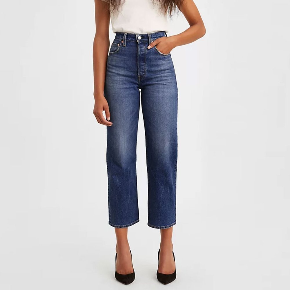 NWT Levi's Ribcage Straight in Standing Steady